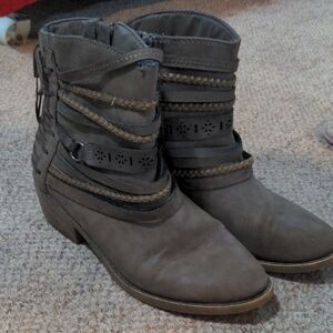 Stylish Brown Ankle Boots